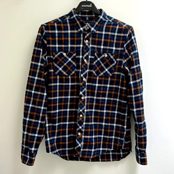 Medium William Rast button down - Picture 1 of 3